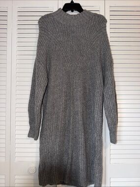 Old Navy Gray Ribbed Knit Sweater Dress
